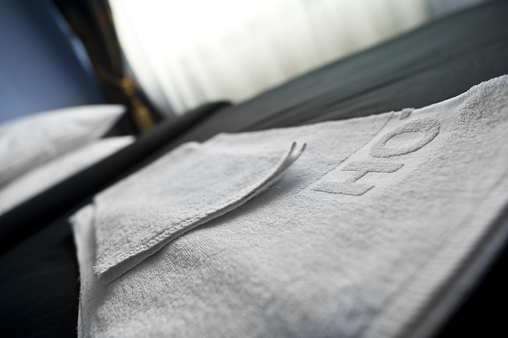 Hotel Korona Łuków Oda fotoğraf